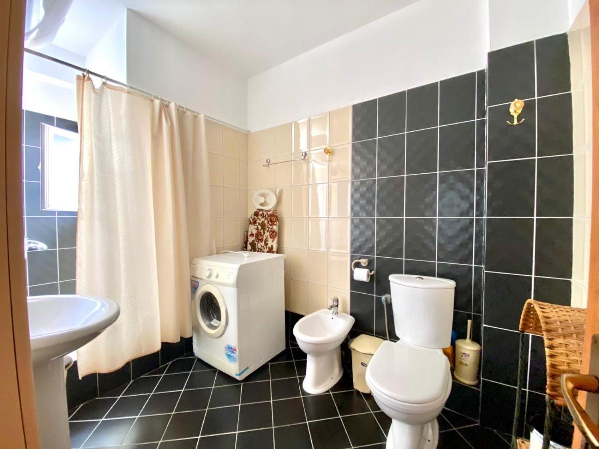Caramel Sun Apts * Sarandë